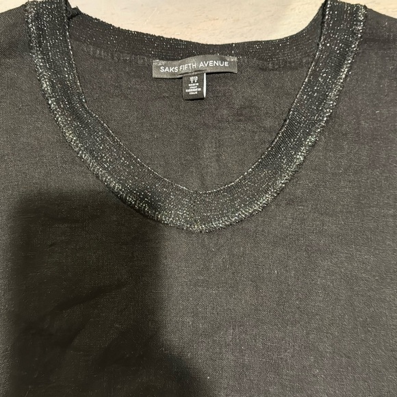 Saks Fifth Avenue Linen Blouse - Black V-Neck - Made in Italy Size Small - Picture 7 of 11